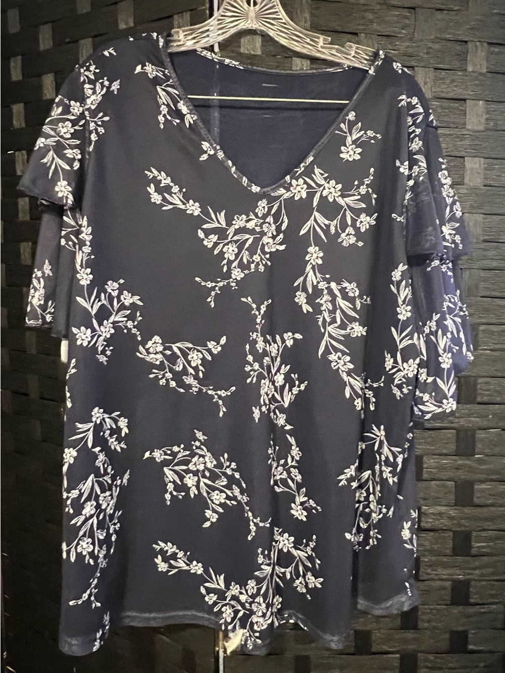 SHEIN Navy Blue Floral V-Neck Blouse